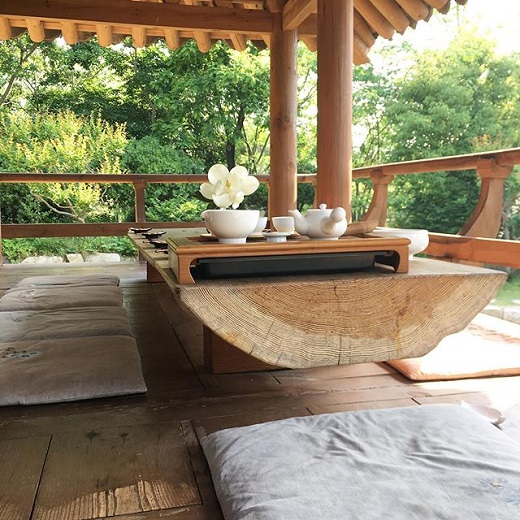 中國(guó)傳統(tǒng)插花藝術(shù)-茶幾茶道插花花藝